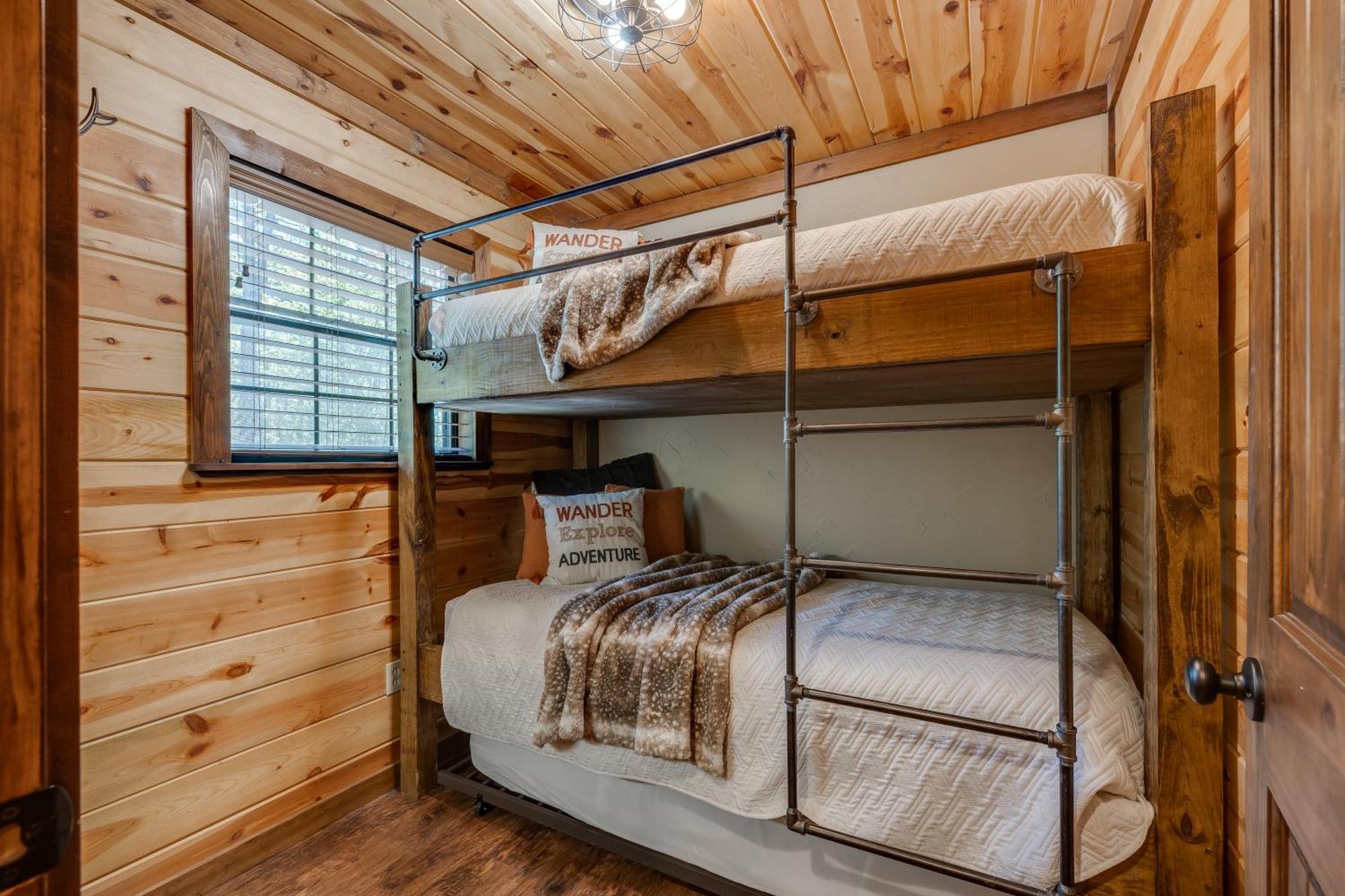 Cross Timbers Cabin On The Grove'S 25-Acres Broken Bow Exterior foto